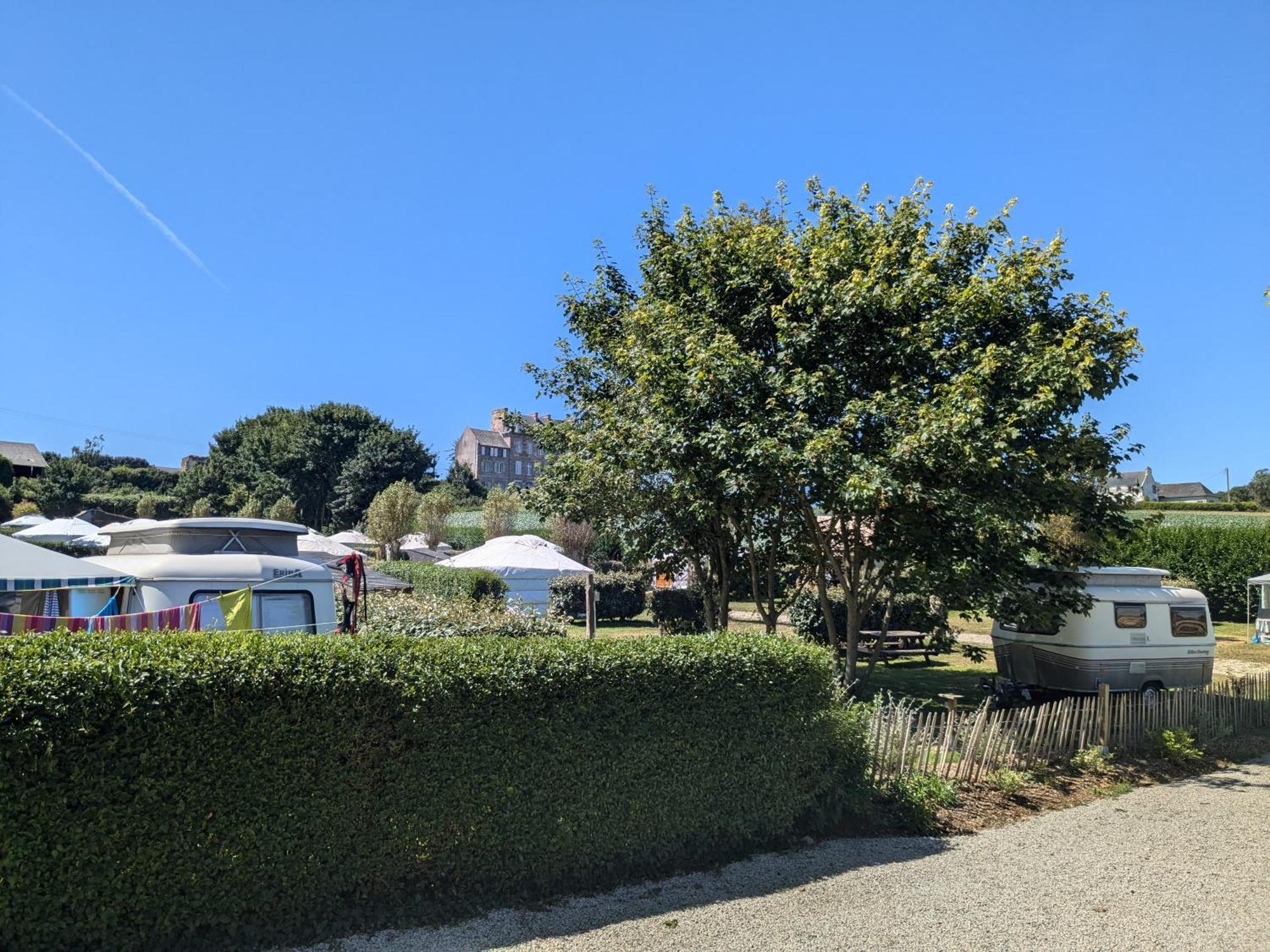 Camping Kerlaudy Mer Et Yourtes Plouénan Kültér fotó