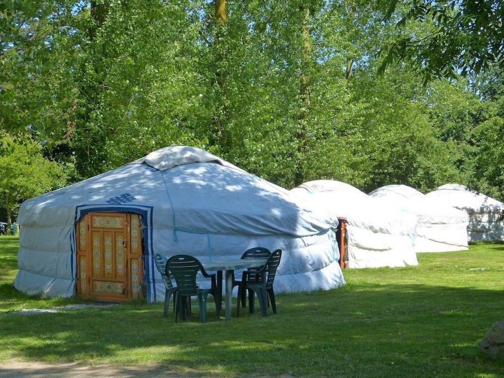 Camping Kerlaudy Mer Et Yourtes Plouénan Kültér fotó